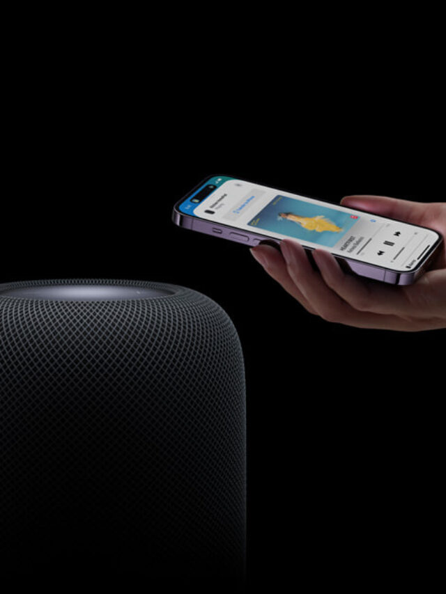 Apple unveils the new HomePod, which features cutting-edge audio and intelligence.